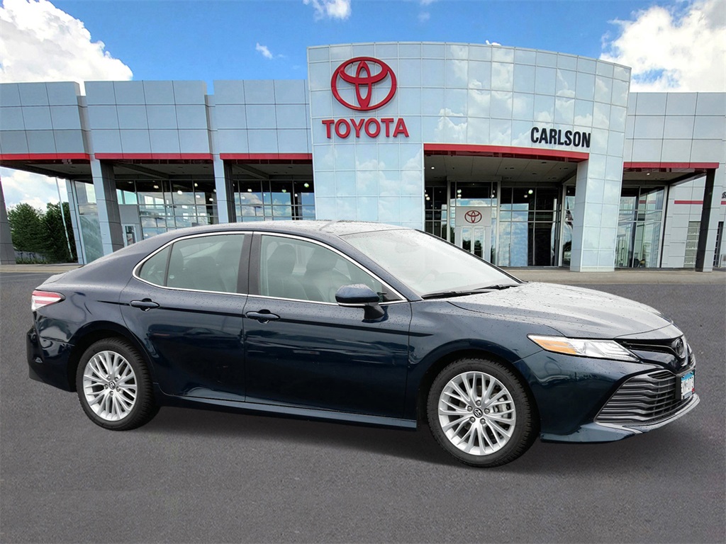Vehicle image 2 of 29