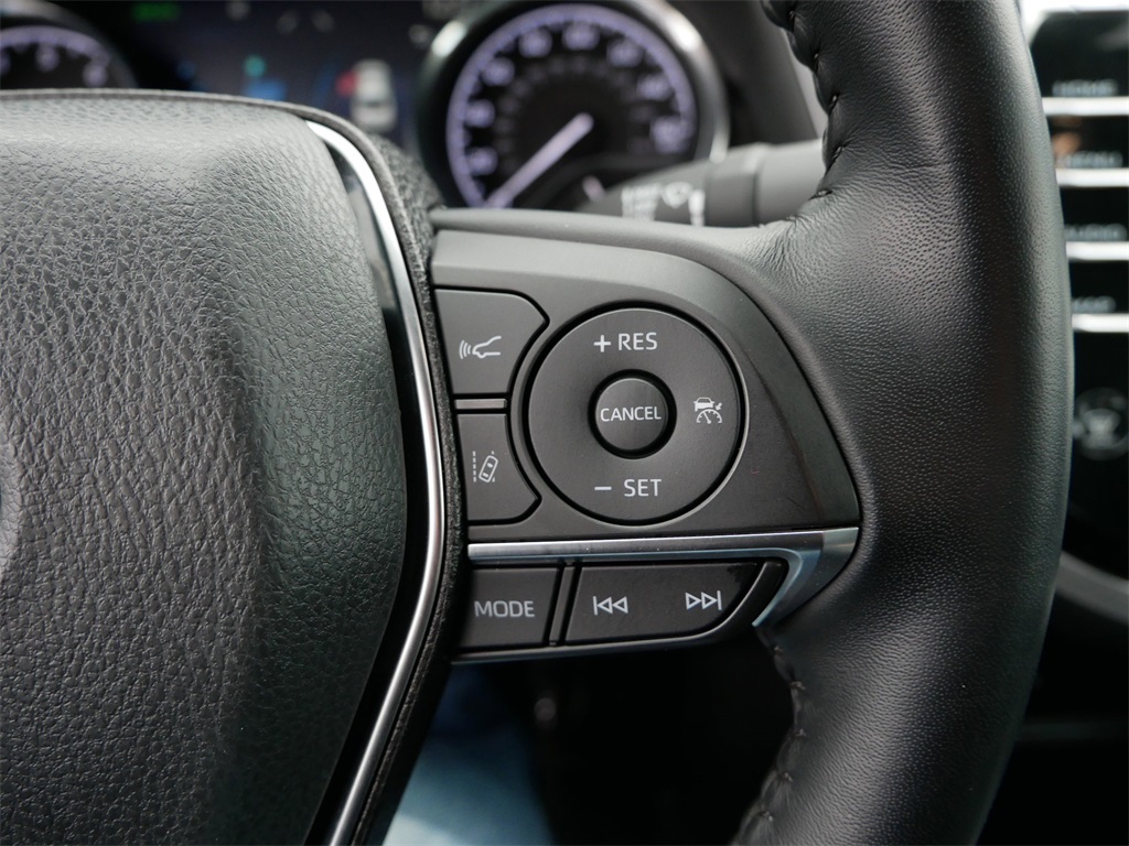 Vehicle image 28 of 29