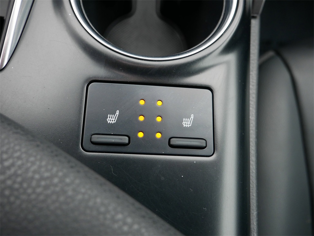 Vehicle image 22 of 29