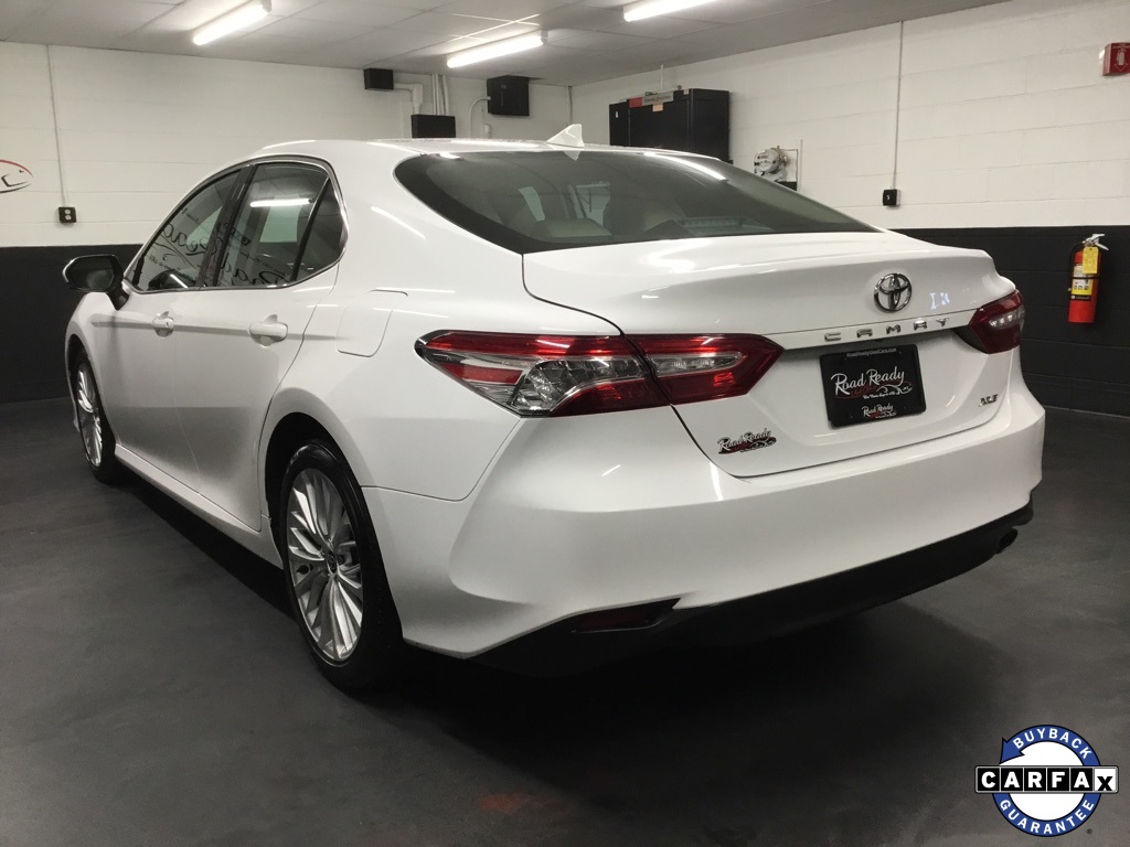 Vehicle image 10 of 51