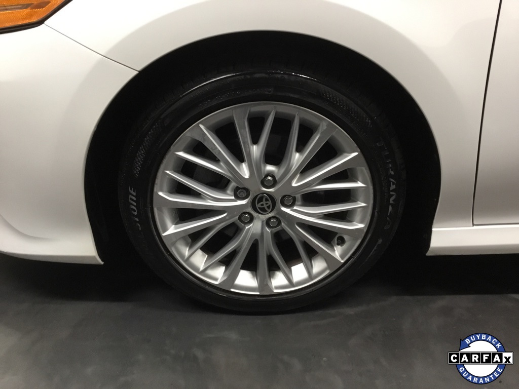 Vehicle image 16 of 51