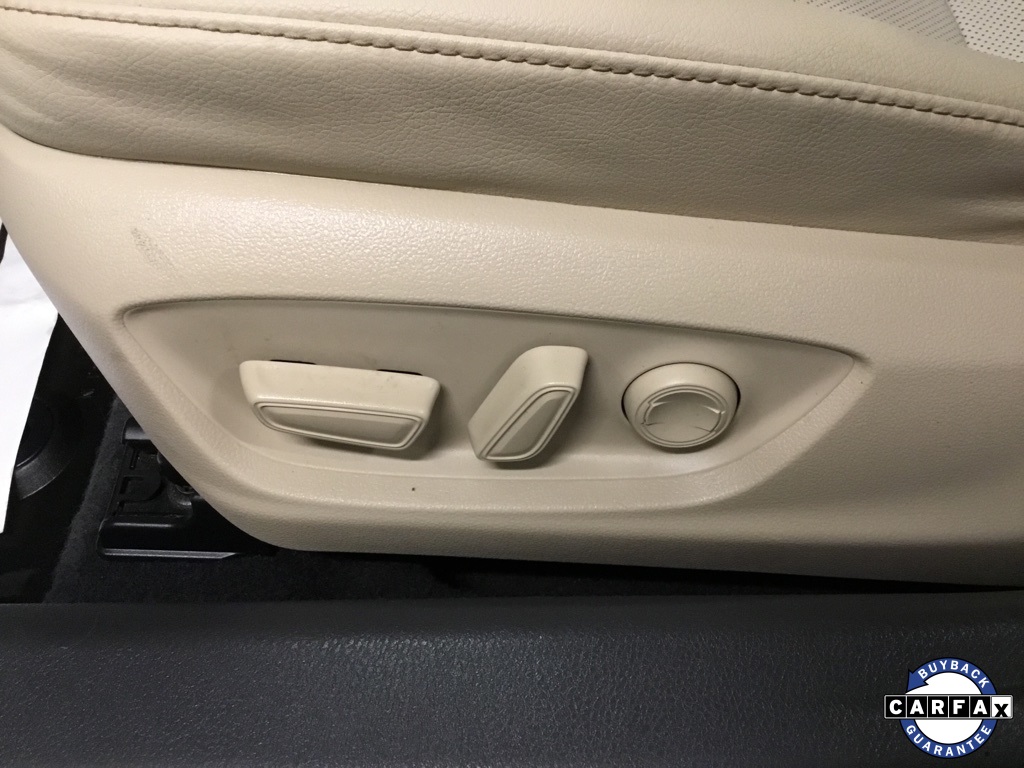 Vehicle image 49 of 51