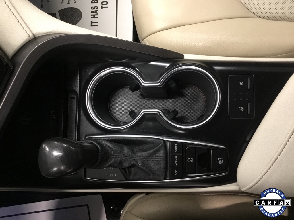 Vehicle image 44 of 51
