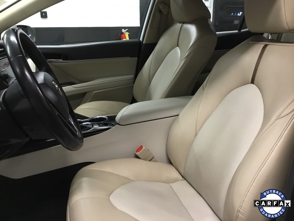 Vehicle image 25 of 51