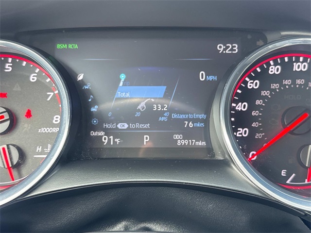 Vehicle image 15 of 27