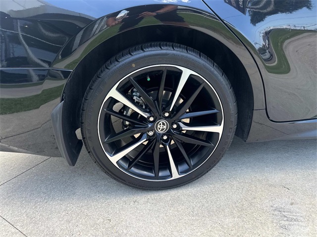 Vehicle image 7 of 27