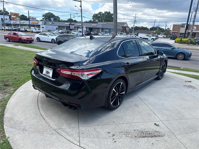 Vehicle image 4 of 27