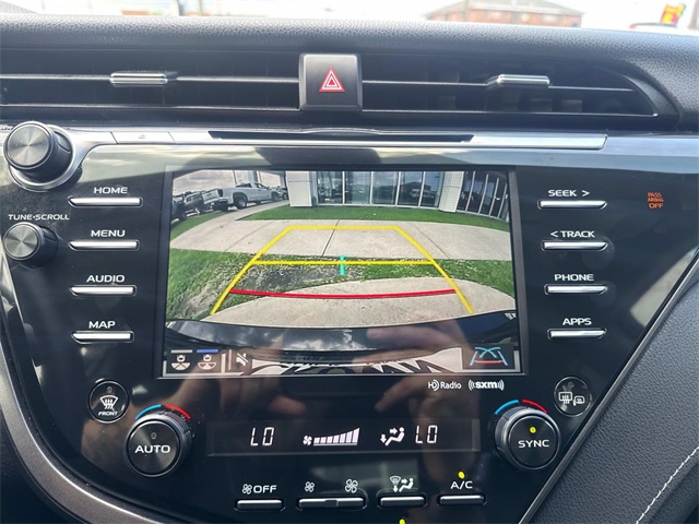 Vehicle image 16 of 27