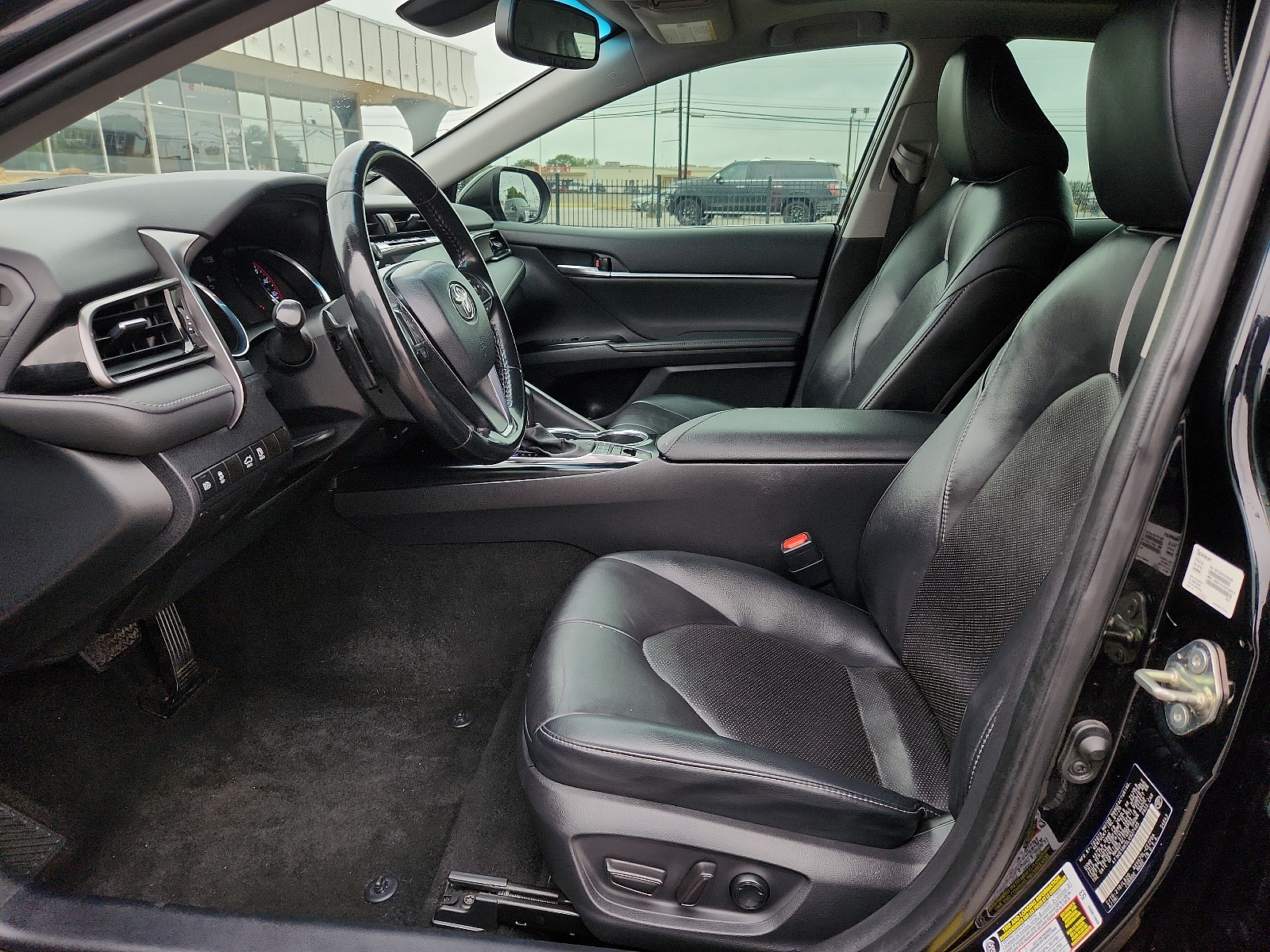 Vehicle image 9 of 20