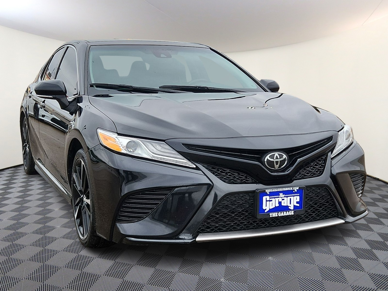 Vehicle image 2 of 20