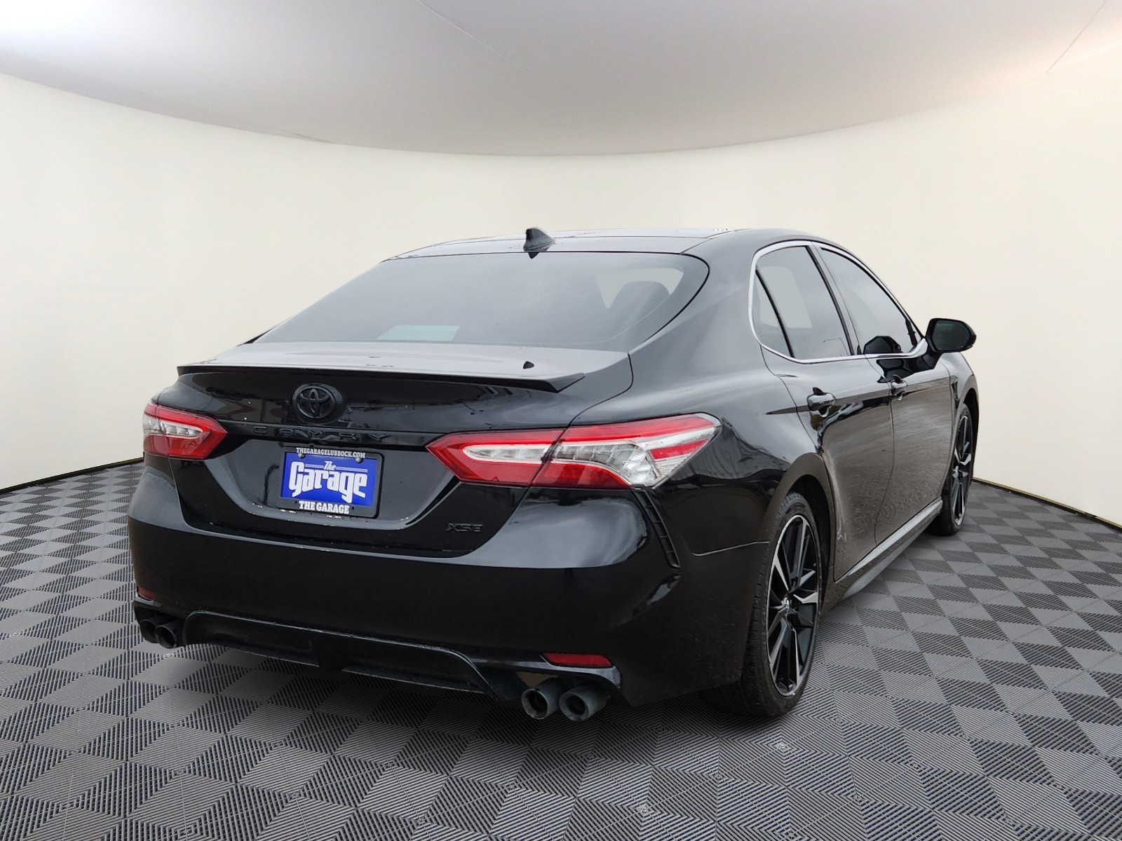 Vehicle image 4 of 20