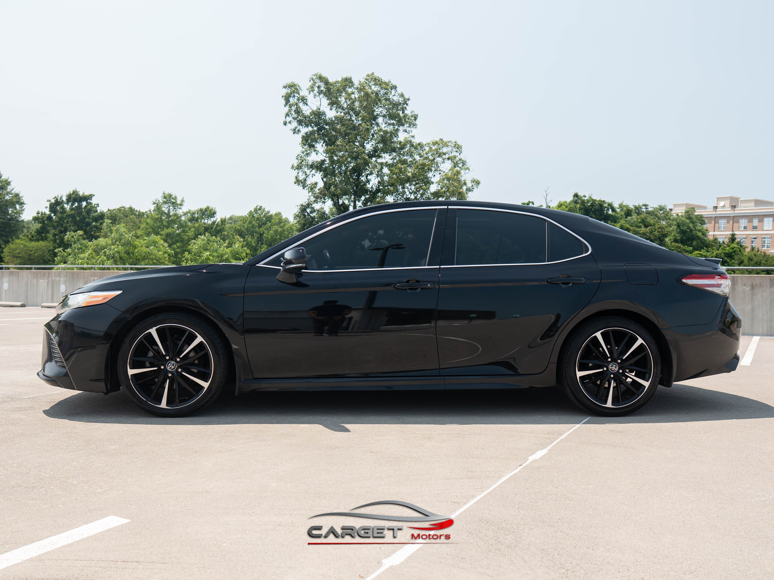 Vehicle image 6 of 48