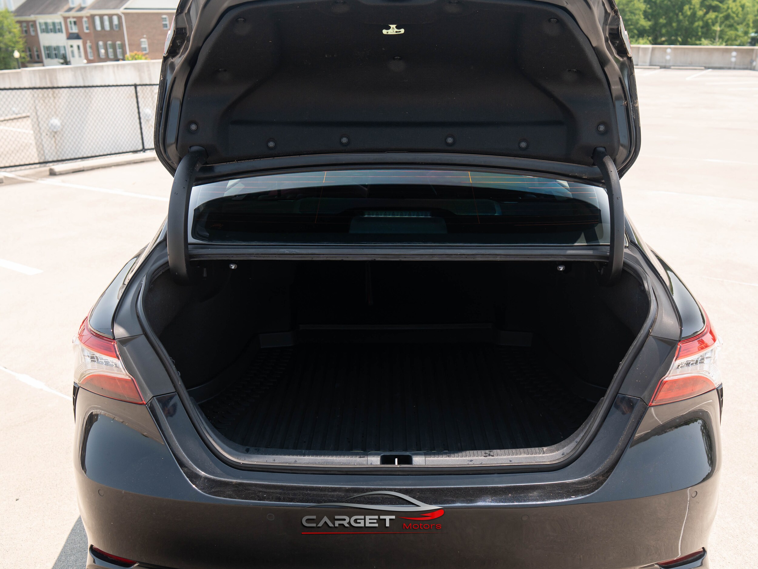 Vehicle image 43 of 48