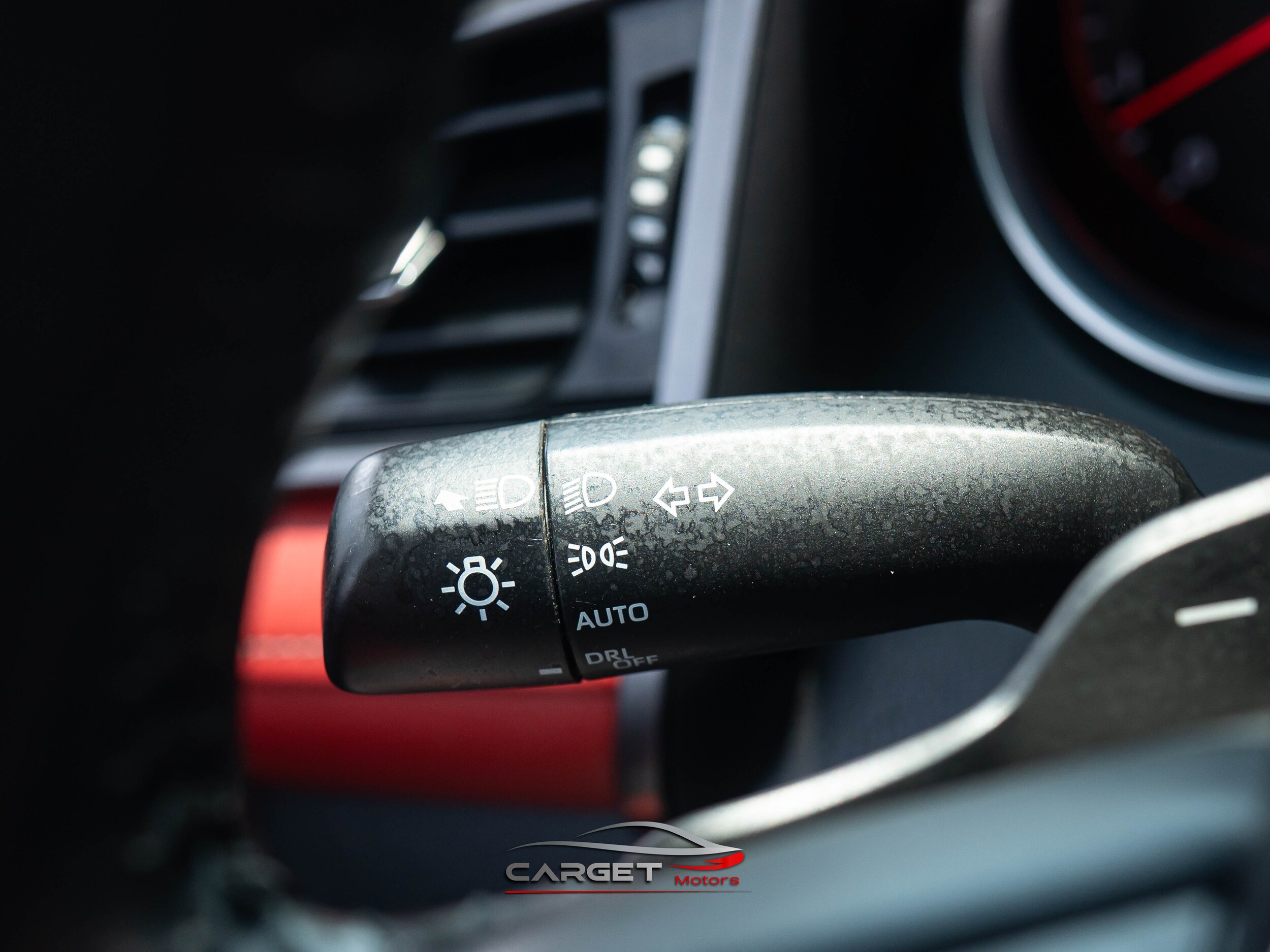 Vehicle image 25 of 48