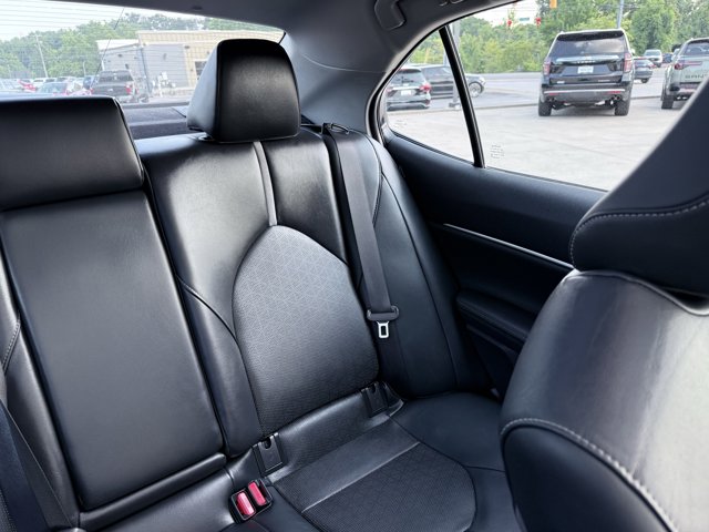 Vehicle image 23 of 36