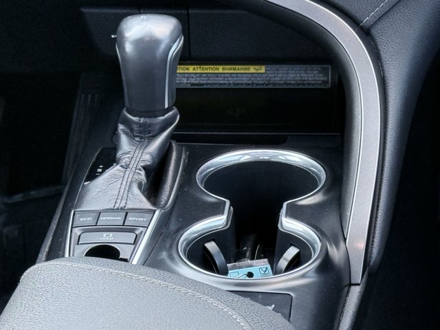 Vehicle image 20 of 36
