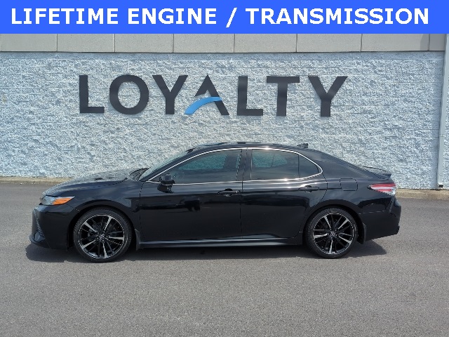 Vehicle image 8 of 33
