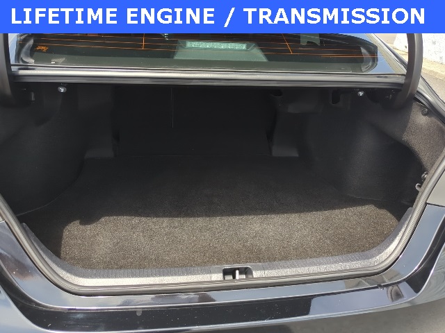 Vehicle image 10 of 33