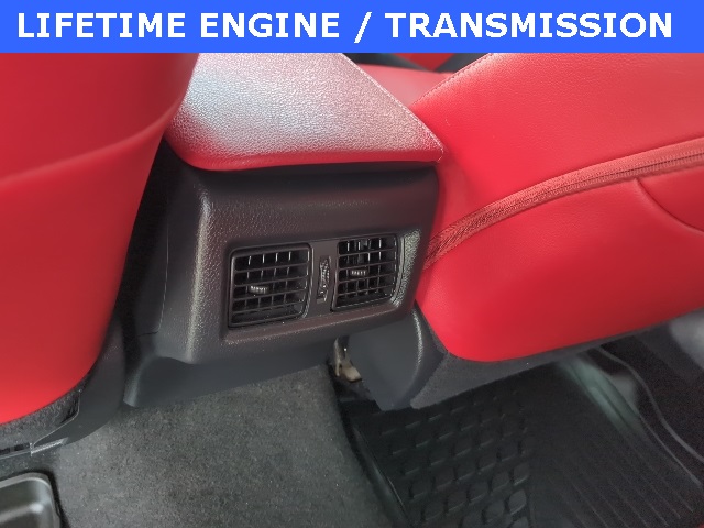 Vehicle image 22 of 33