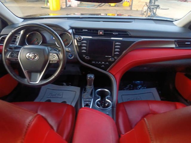 Vehicle image 10 of 26