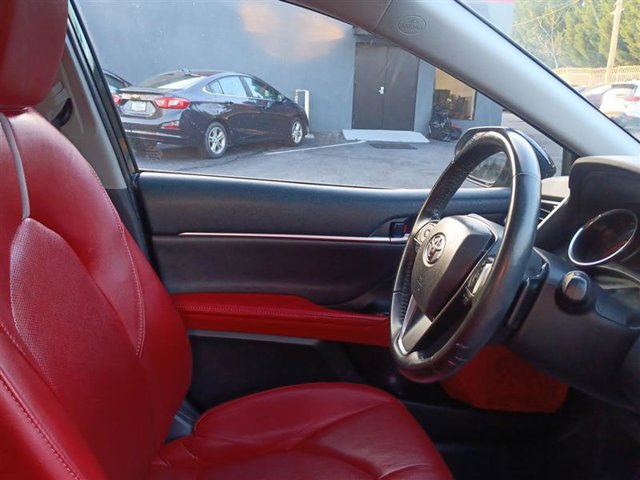 Vehicle image 14 of 26