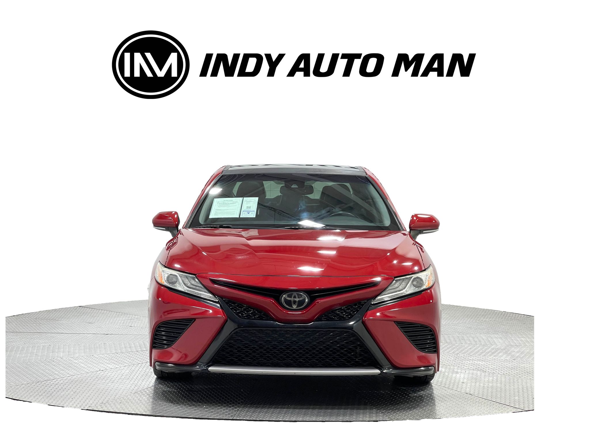 2020 Toyota Camry XSE Image 2 of 38