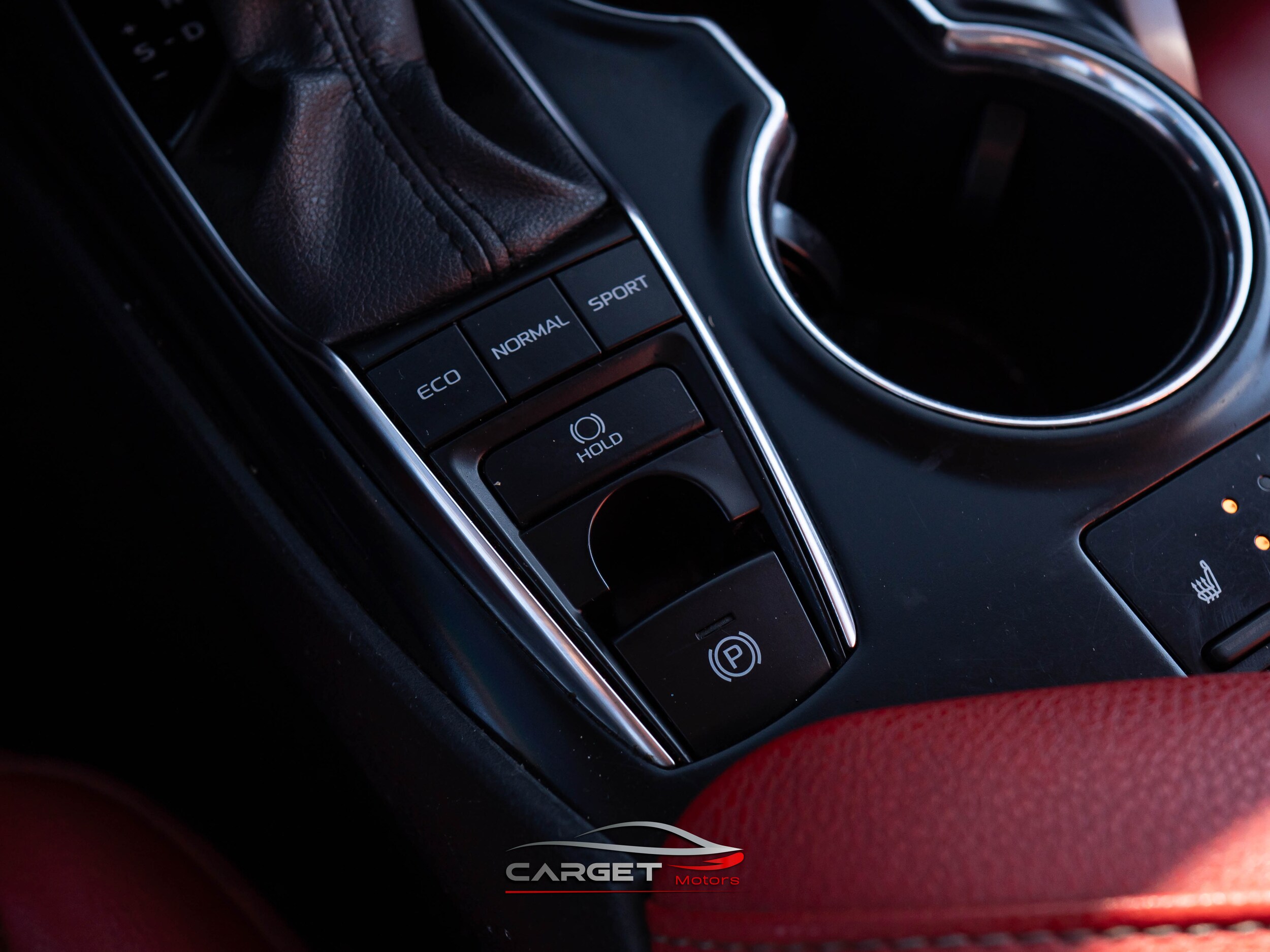 Vehicle image 33 of 50