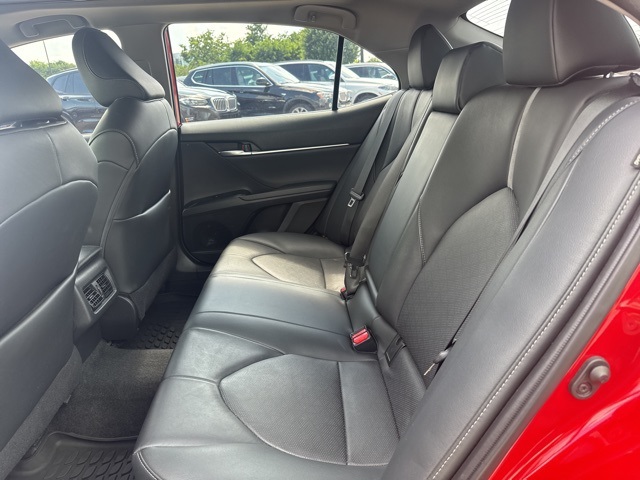 Vehicle image 11 of 29