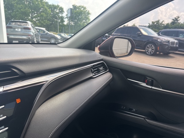 Vehicle image 15 of 29