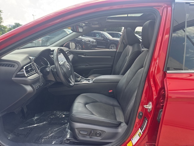 Vehicle image 13 of 29