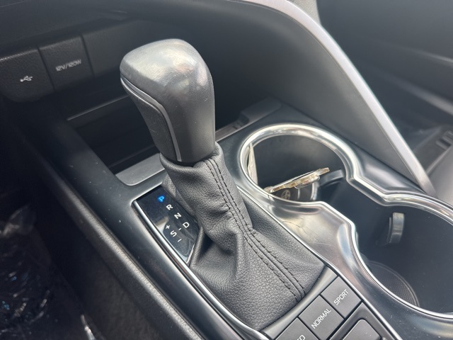 Vehicle image 20 of 29