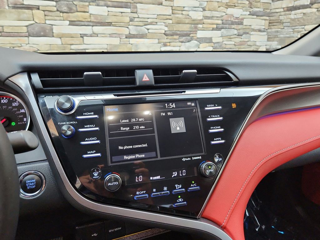 Vehicle image 13 of 33