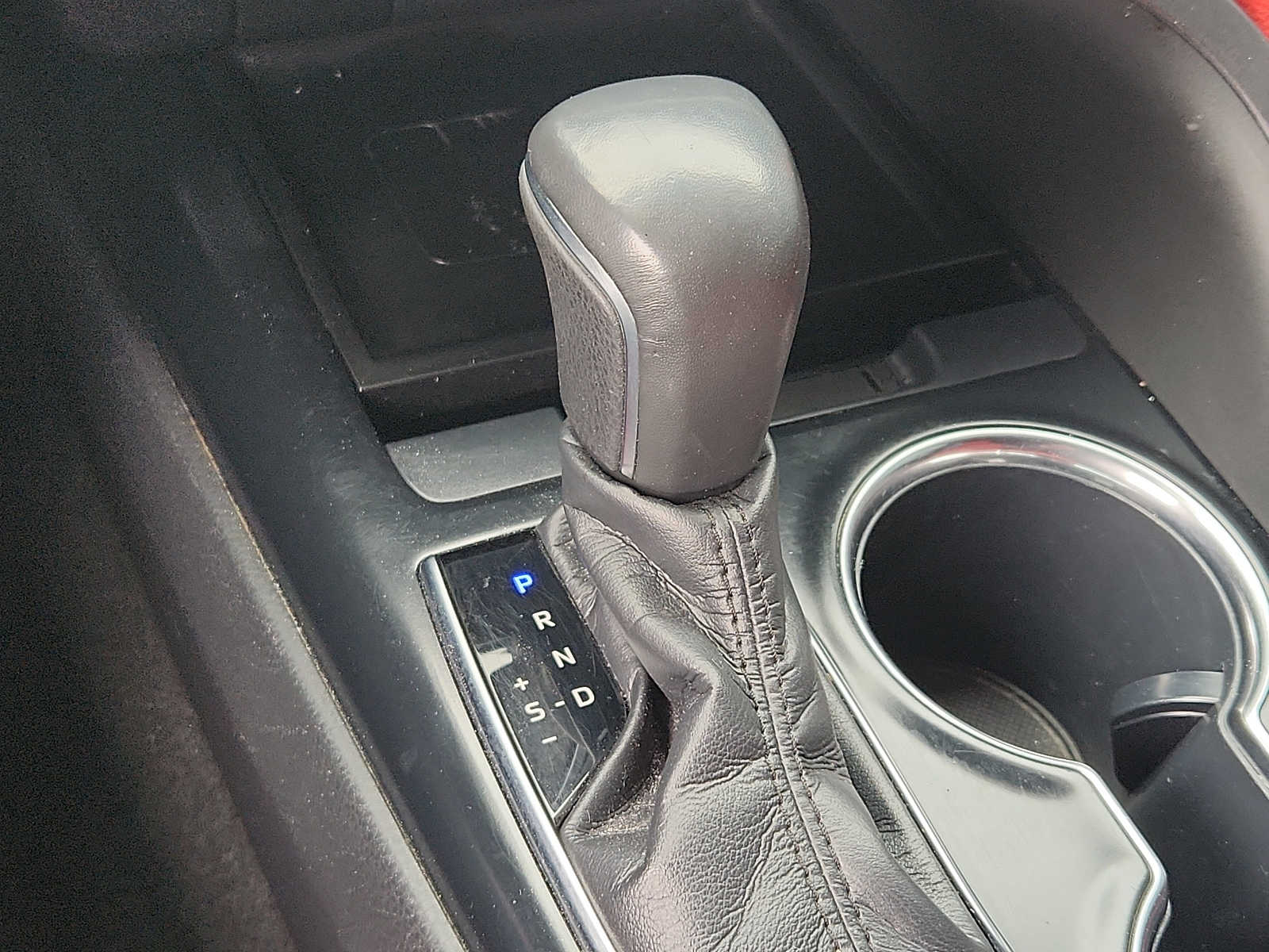 Vehicle image 14 of 30