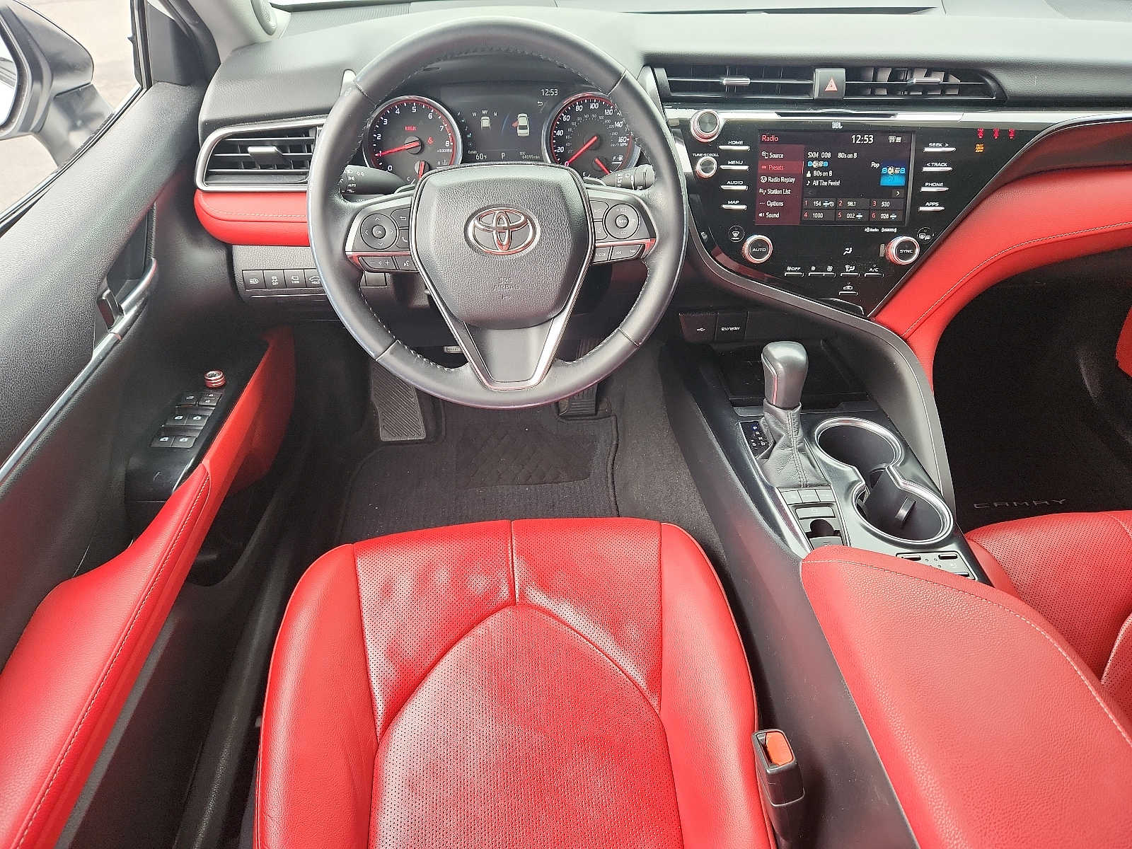 Vehicle image 11 of 30