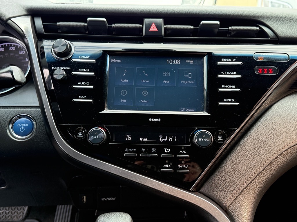 Vehicle image 19 of 31