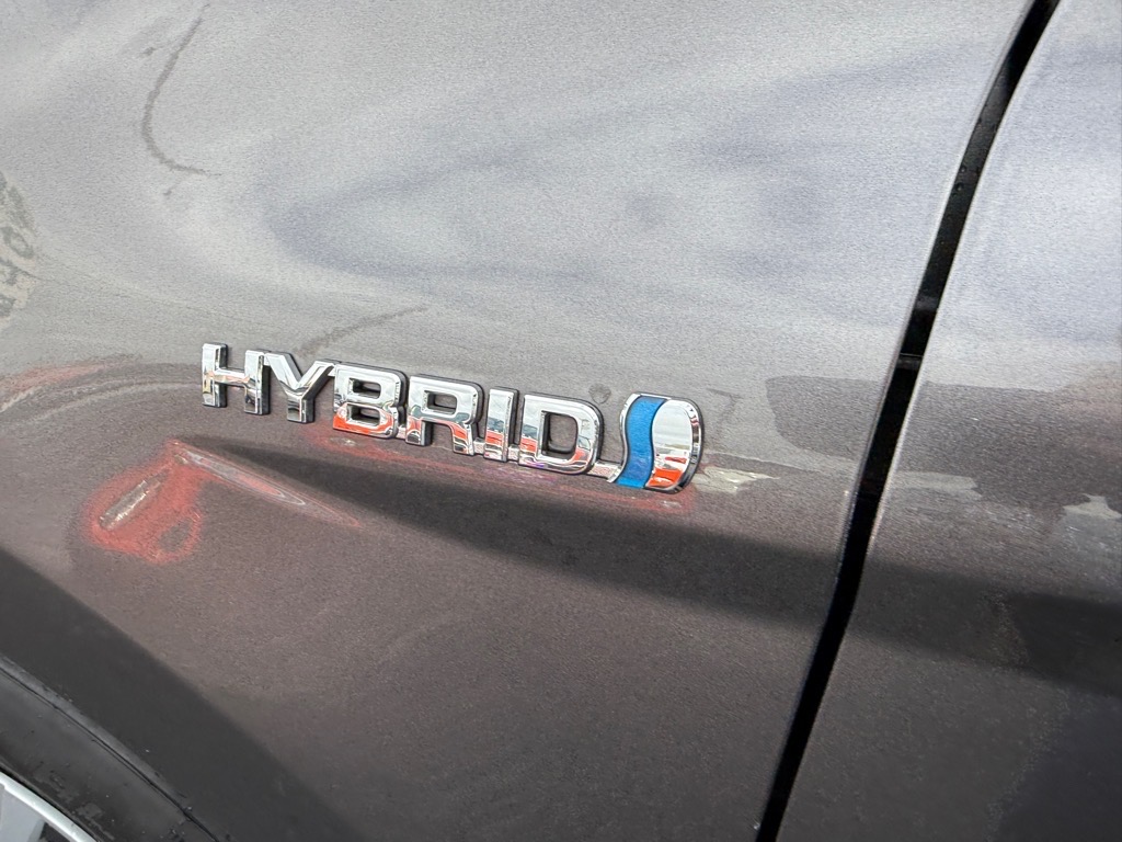 Vehicle image 12 of 31