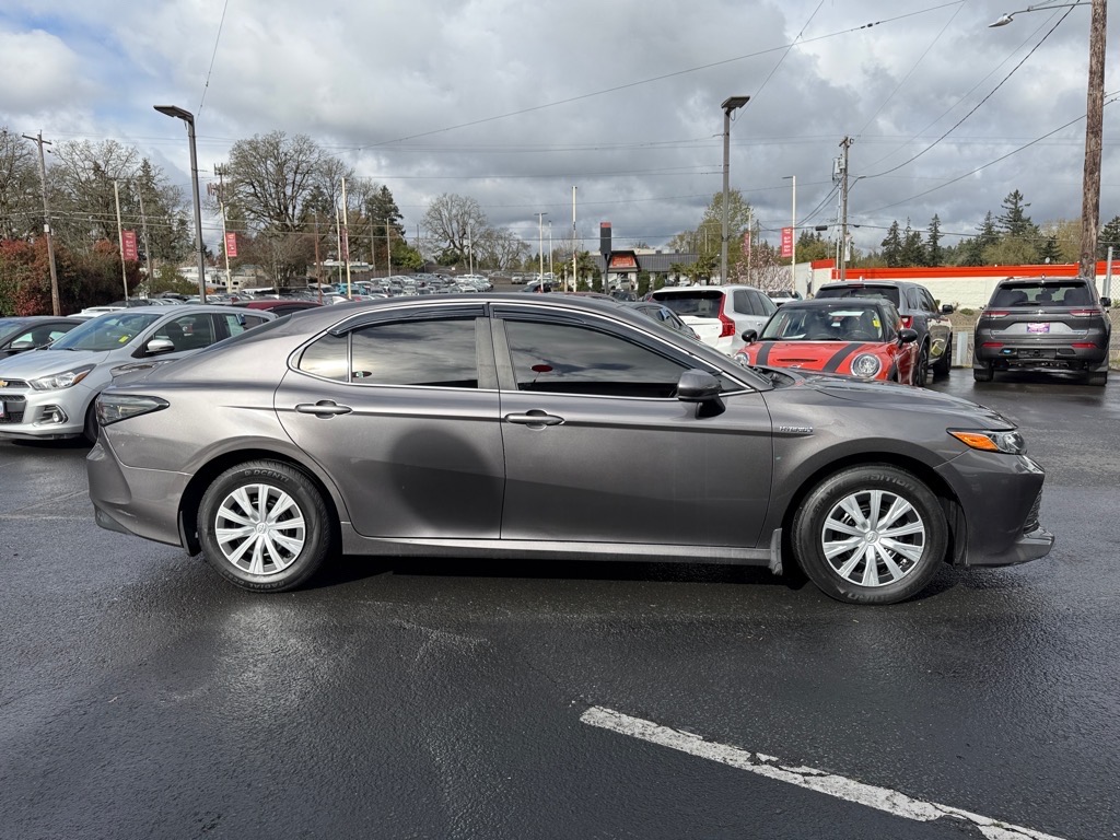Vehicle image 7 of 31