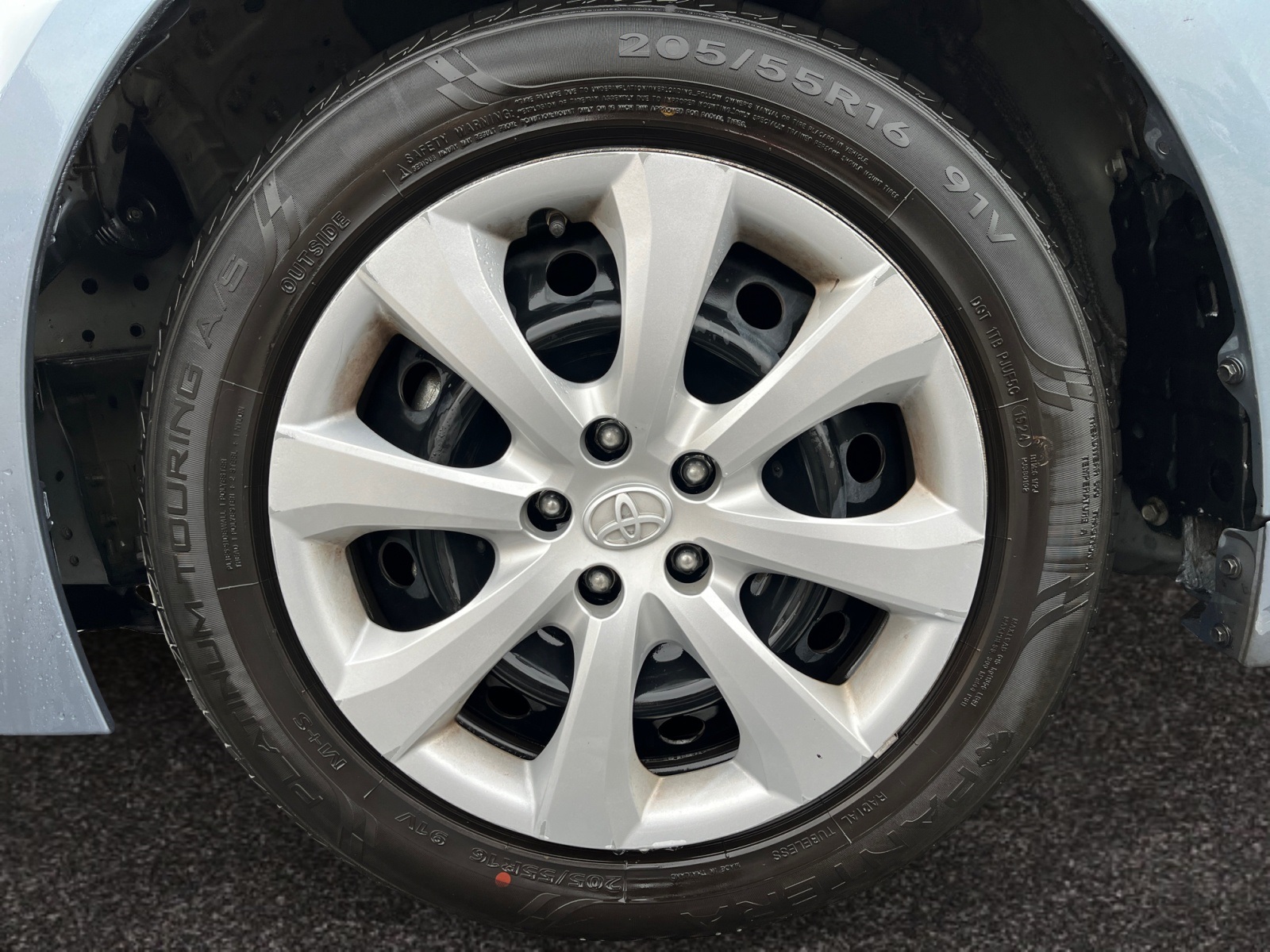 Vehicle image 14 of 35