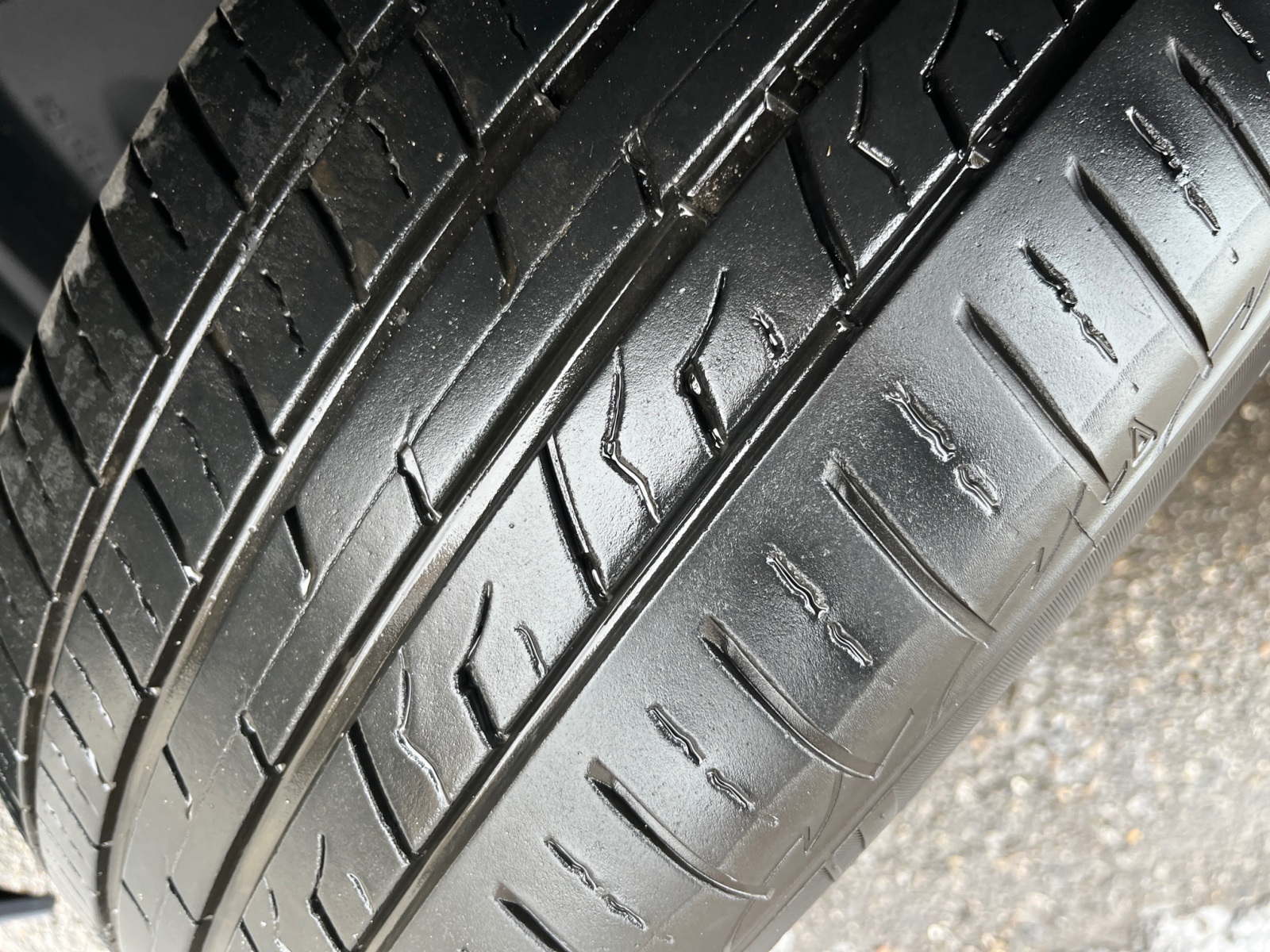 Vehicle image 28 of 35
