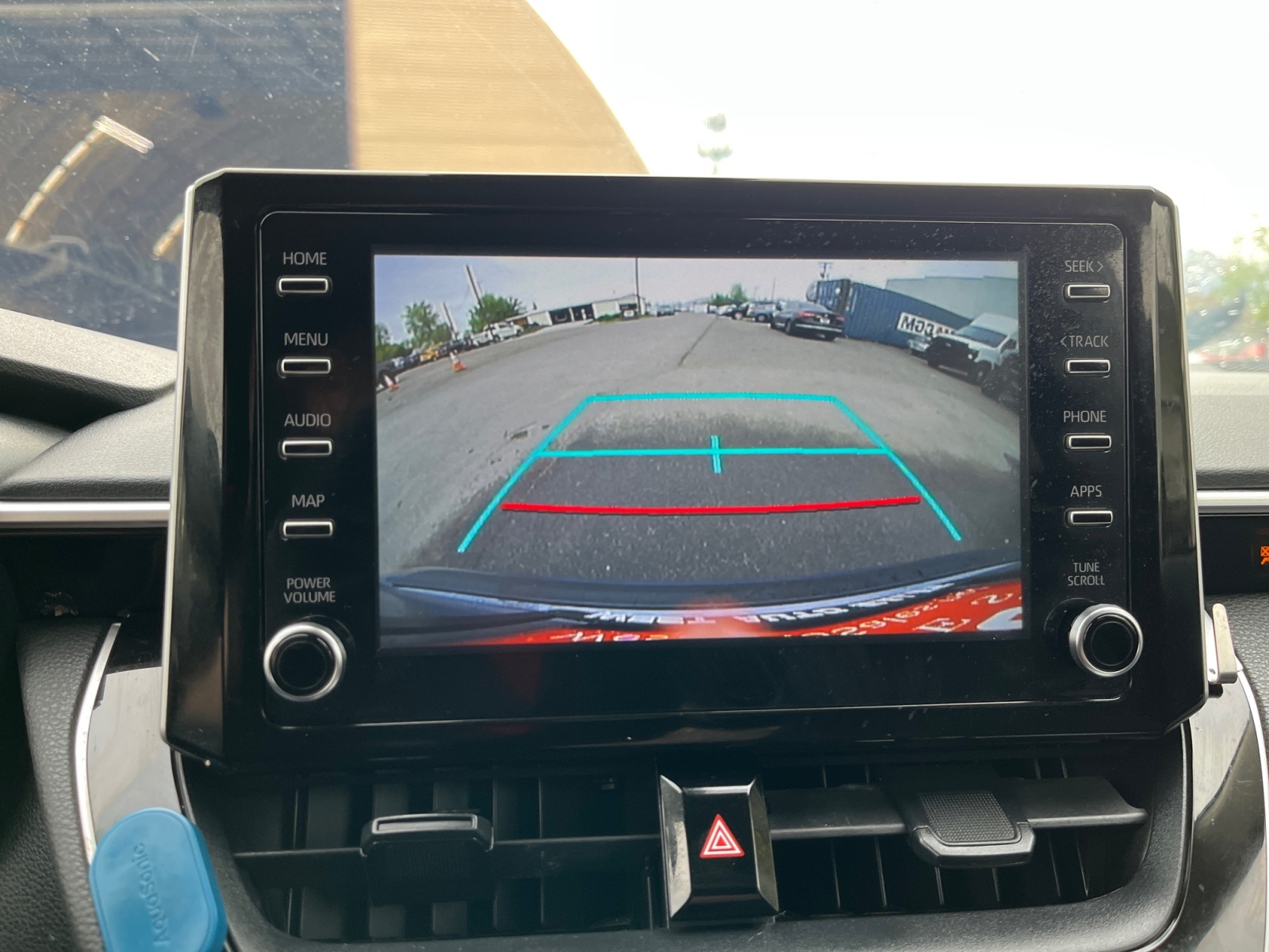 Vehicle image 21 of 35