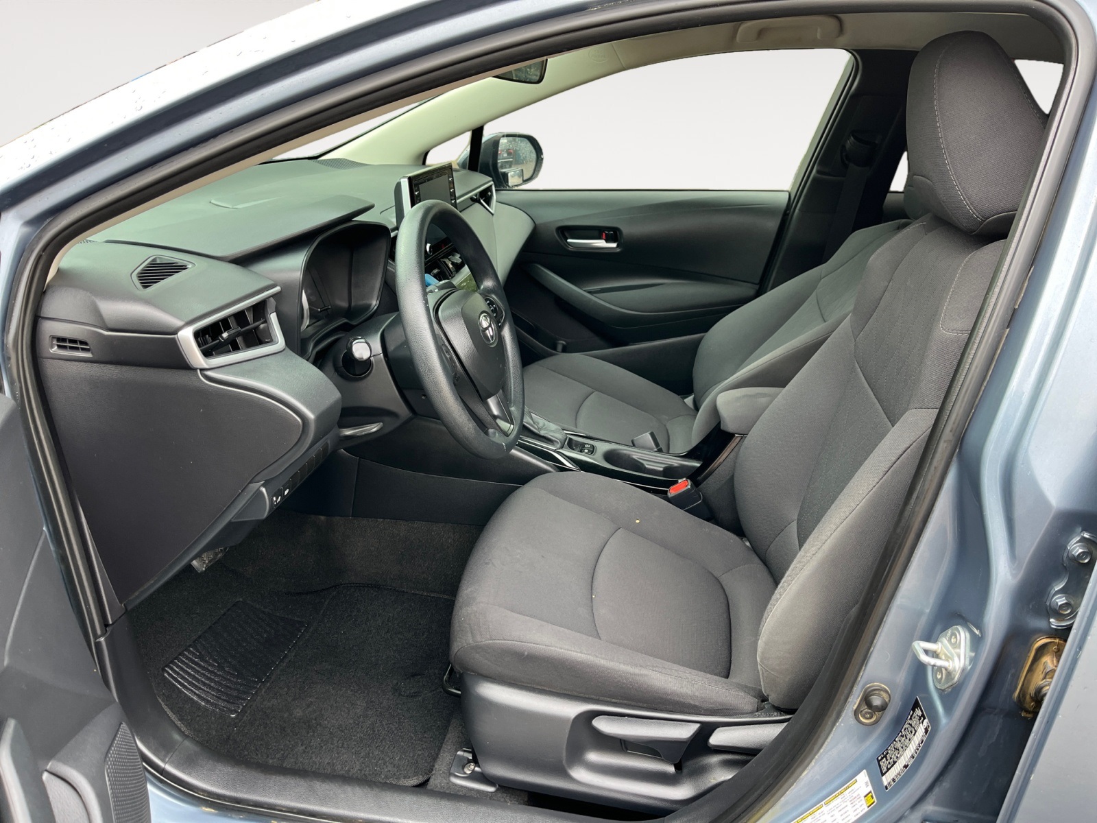 Vehicle image 9 of 35