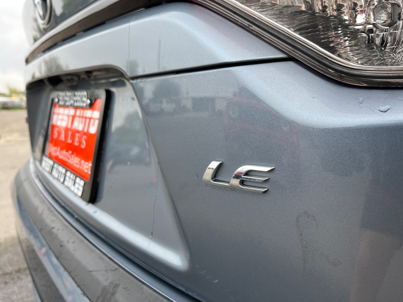 Vehicle image 25 of 35