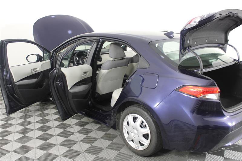 Vehicle image 8 of 50