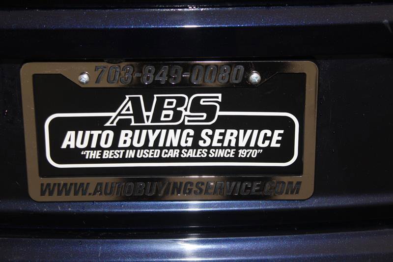 Vehicle image 16 of 50