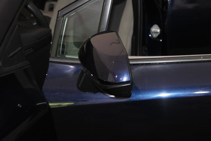 Vehicle image 13 of 50