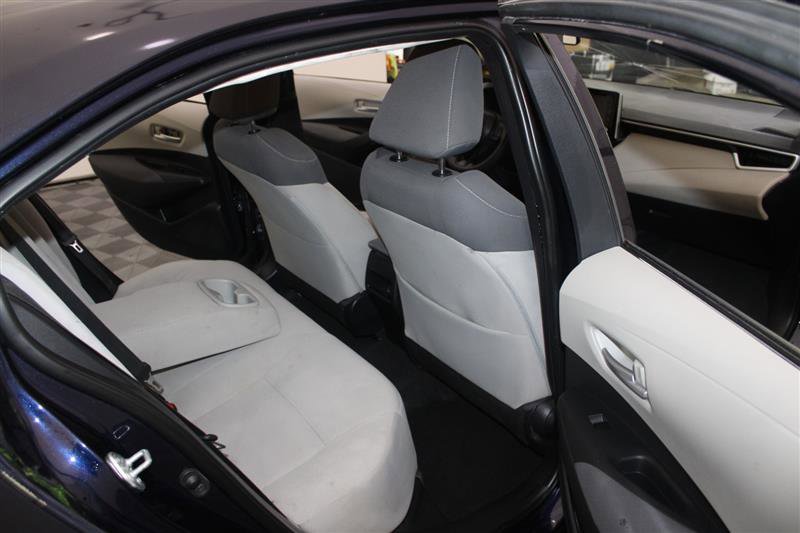 Vehicle image 29 of 50
