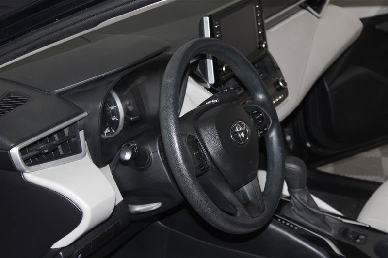 Vehicle image 19 of 50