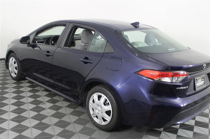 Vehicle image 4 of 50