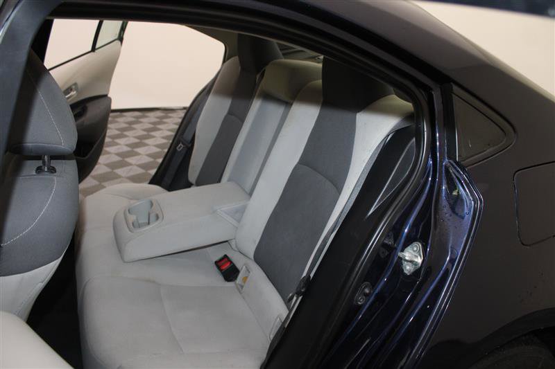 Vehicle image 26 of 50