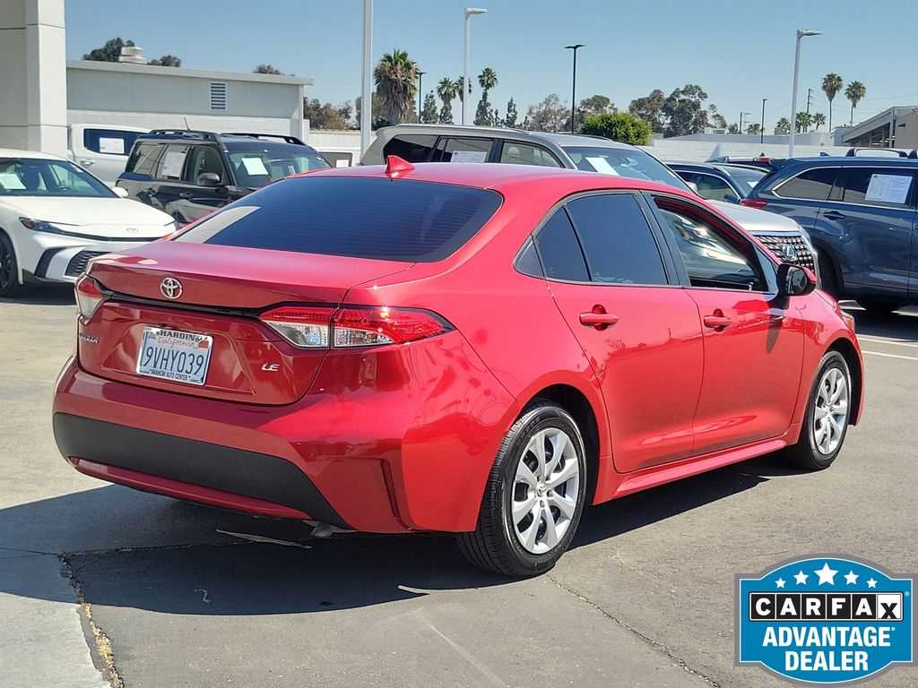 2020 Toyota Corolla LE Image 3 of 30
